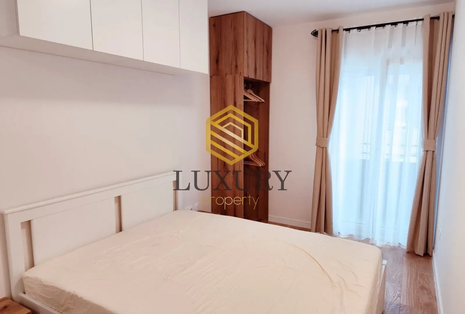 Prodaja, jednosoban stan, 40m², Central Point, Podgorica
