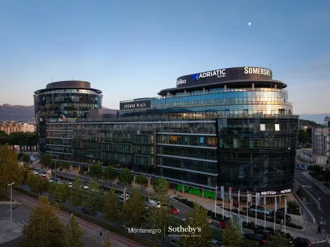 Prodaja, dvosoban stan, 106m², Kod Capital Plaze, Podgorica - image 22