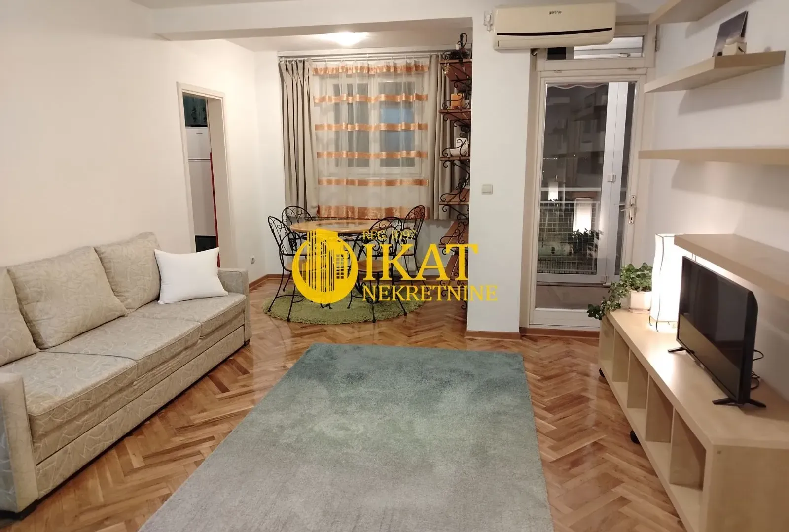 Izdavanje, jednosoban stan, 45m², Savski Venac, Beograd