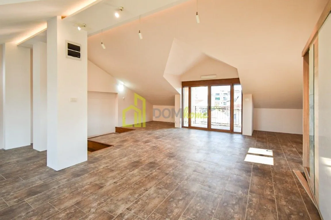 Rent, house, 280m², Stara Varoš, Podgorica
