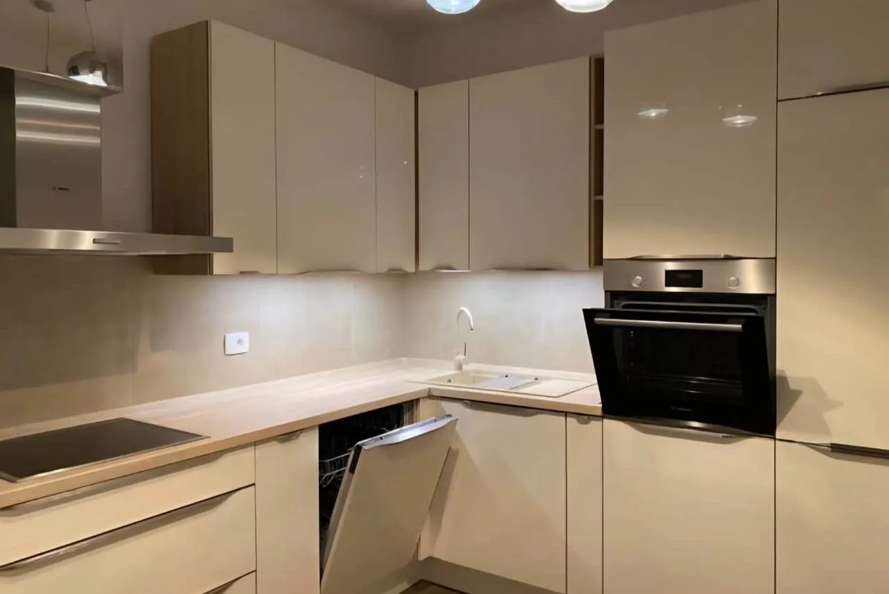 Sale, three bedroom apartment, 151m², Centar, Bar