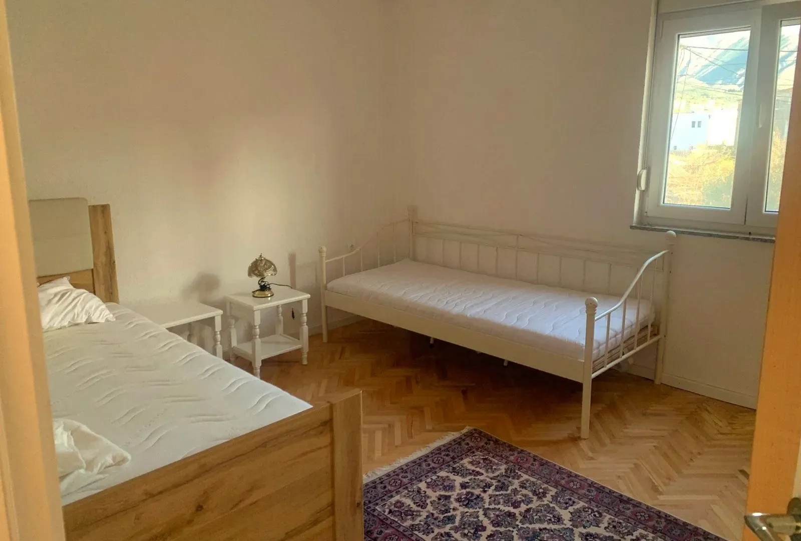 Izdavanje, dvosoban stan, 65m², Bjeliši, Bar