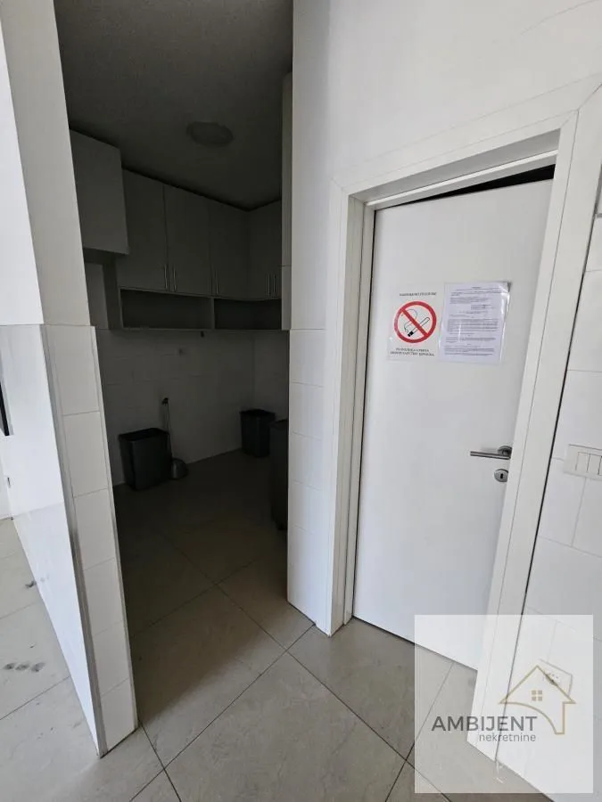 Sale, office space, 37m², Obrenovac, Beograd