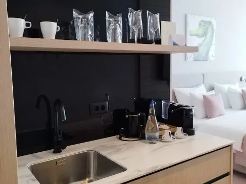 Prodaja, jednosoban stan, 43m², Bečići, Budva - image 8