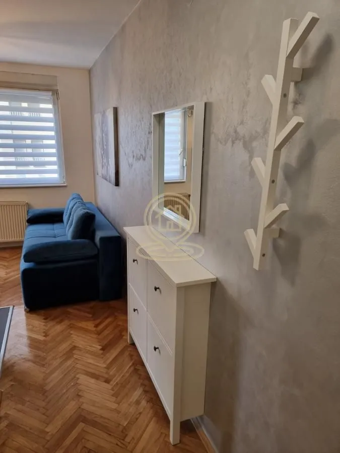 Izdavanje, jednosoban stan, 31m², Grbavica, Novi Sad Sve Podlokacije