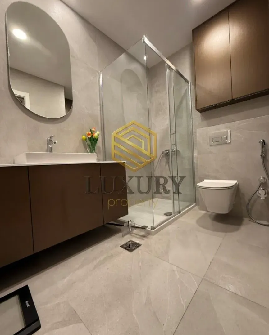 Izdavanje, dvosoban stan, 74m², Central Point, Podgorica