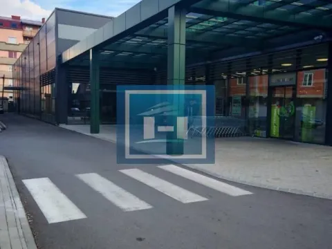 Rent, office space, 582m², Jagodnjak, Paraćin - image 4