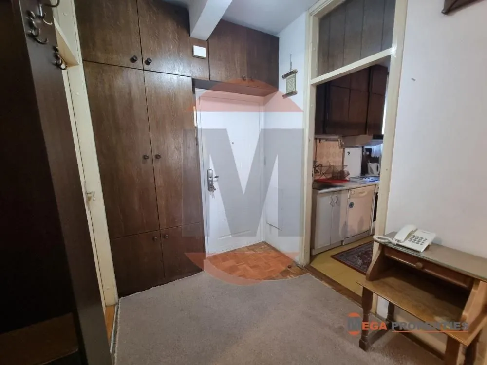 Izdavanje, trosoban stan, 75m², Palilula Sve Podlokacije, Beograd