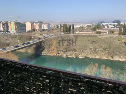 Prodaja, četvorosoban stan, 154m², Krivi Most, Podgorica - image 19