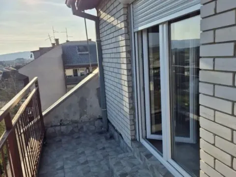 Prodaja, trosoban stan, 93m², Ćuprija, Srbija - image 13