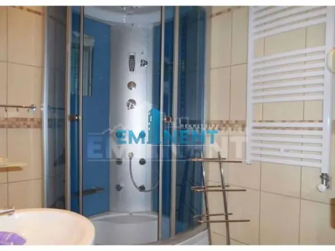 Izdavanje, četvorosoban stan, 140m², Đeram Pijaca, Beograd - image 12