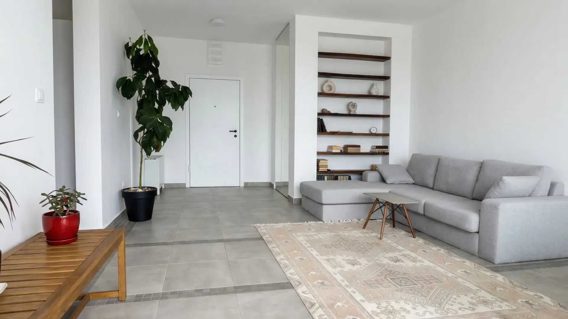 Prodaja, dvosoban stan, 68m², Budva, Crna Gora