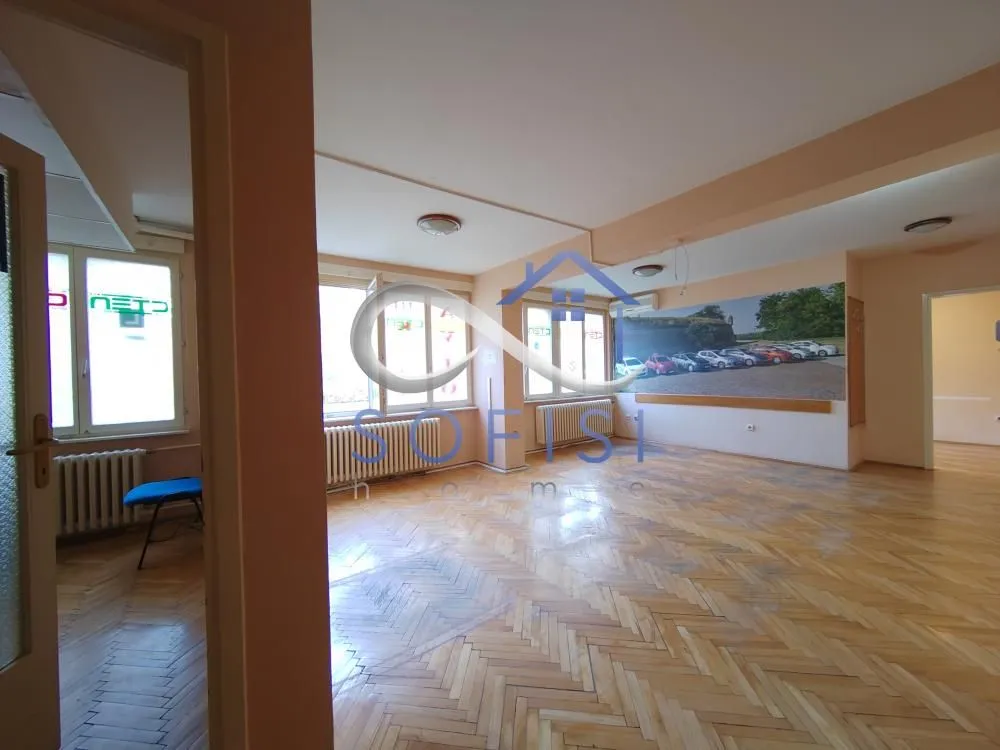 Sale, office space, 60m², Železnička Stanica, Novi Sad Sve Podlokacije