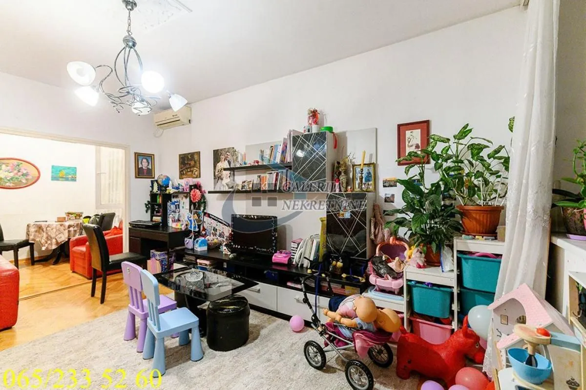 Sale, three bedroom apartment, 72m², Karaburma, Palilula Sve Podlokacije