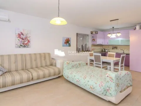 Prodaja, dvosoban stan, 85m², Kumbor, Herceg Novi