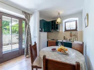 Prodaja, trosoban stan, 112m², Kotor, Crna Gora - image 9