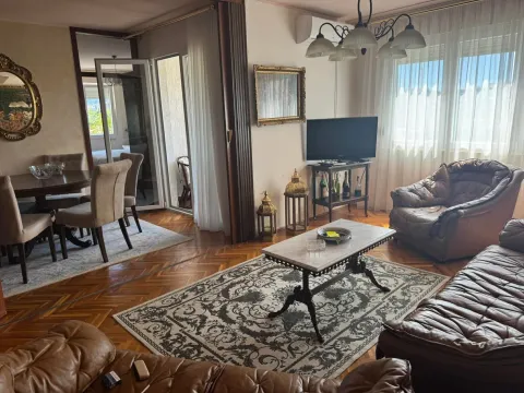 Rent, two bedroom apartment, 78m², Centar, Bar - image 2
