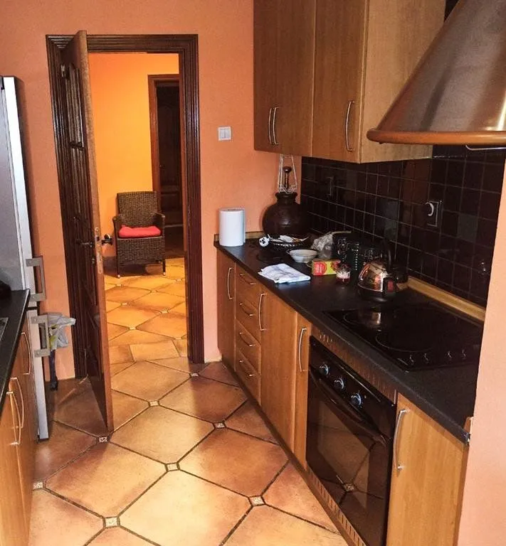 Izdavanje, trosoban stan, 95m², Preko Morače, Podgorica