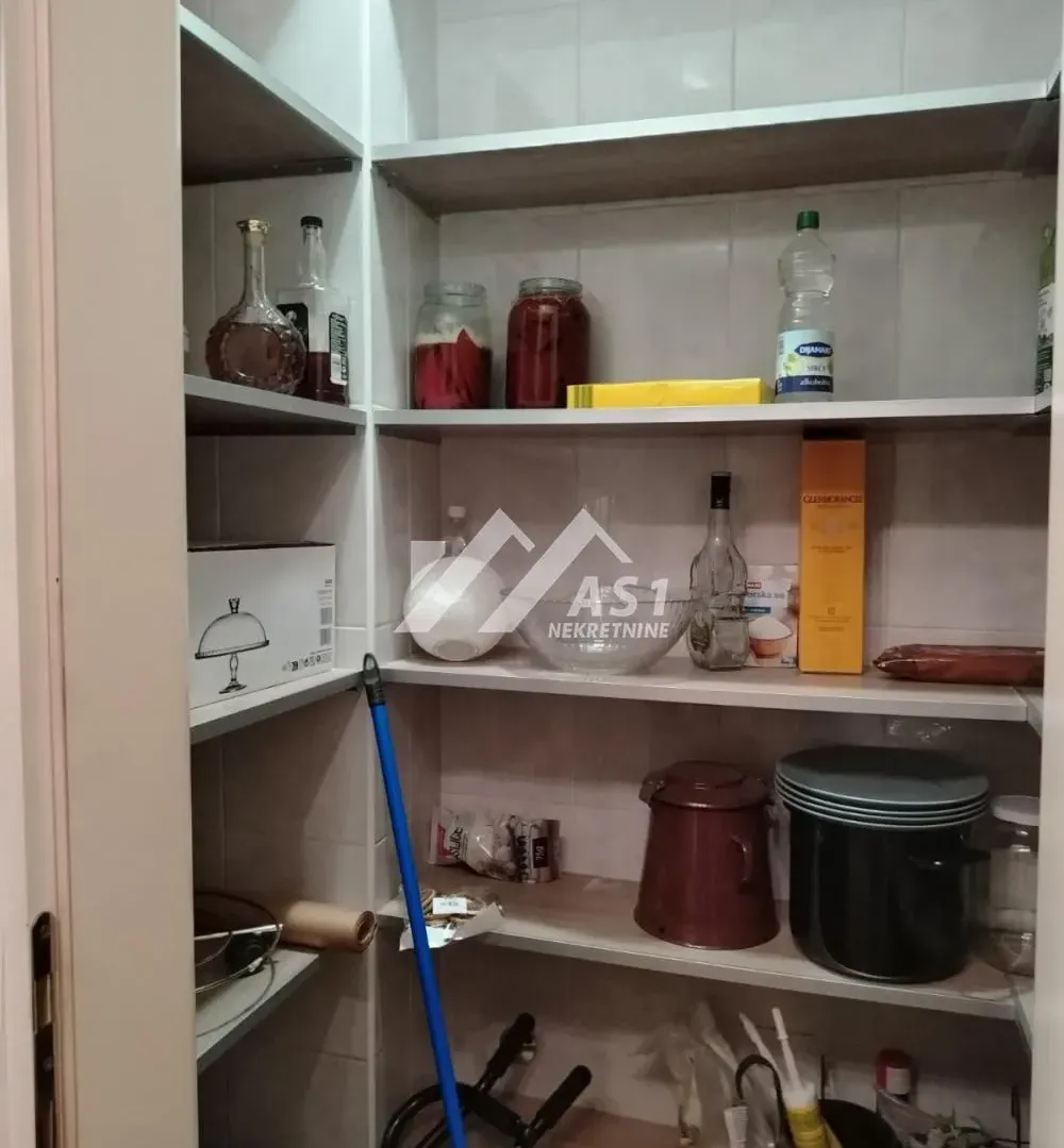 Prodaja, trosoban stan, 68m², Detelinara, Novi Sad Sve Podlokacije