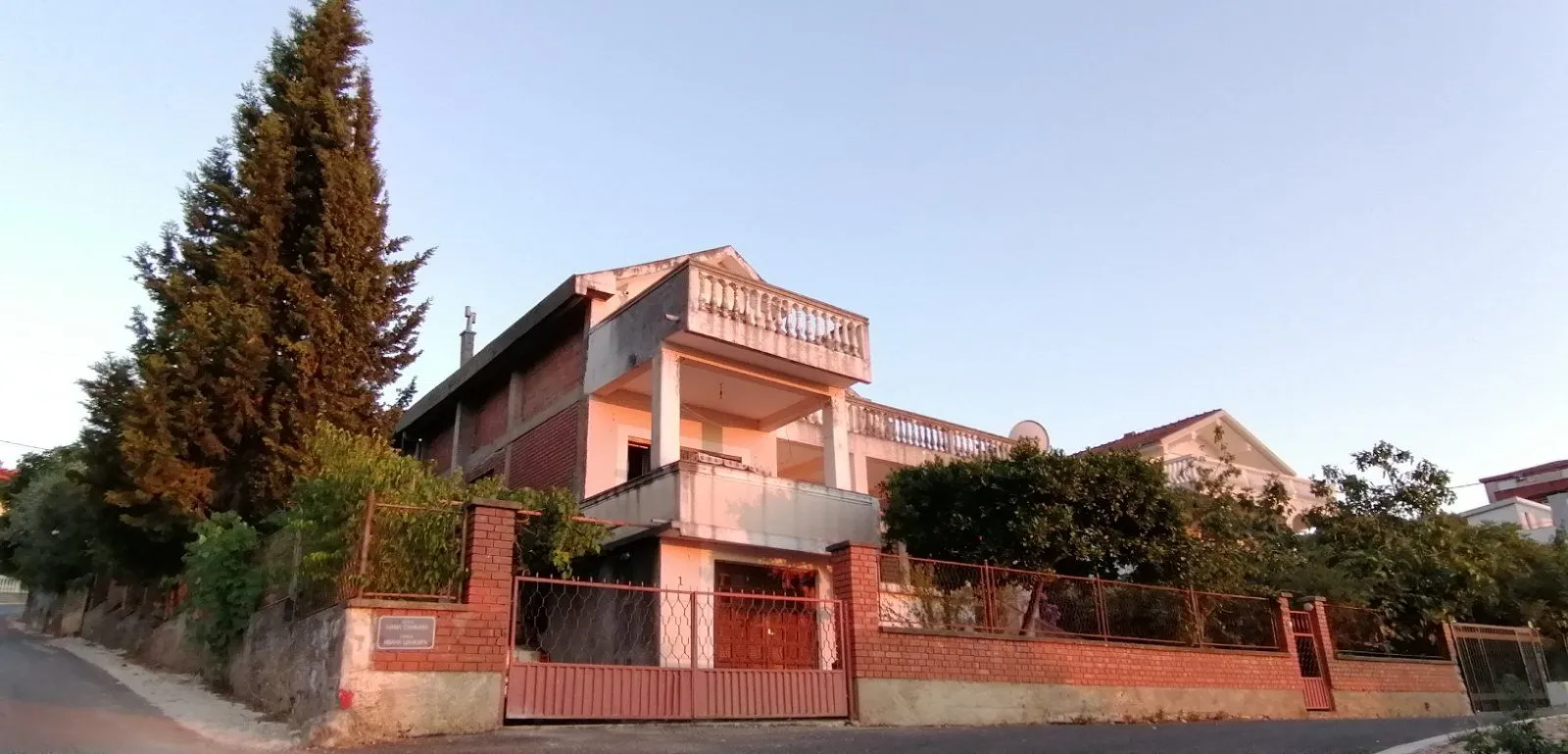 Sale, house, 112m², Bar, Crna Gora