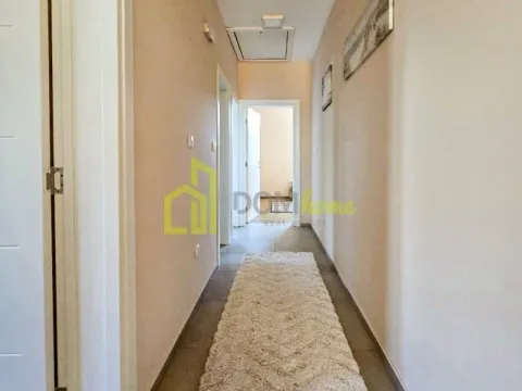 Izdavanje, kuća, 194m², Tološi, Podgorica - image 14