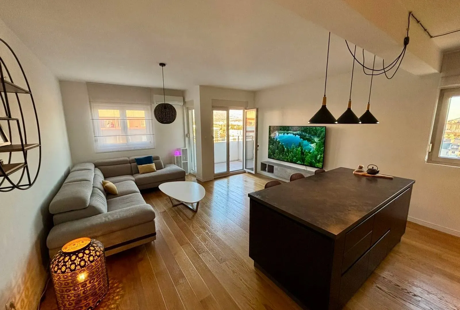 Prodaja, dvosoban stan, 70m², Central Point, Podgorica