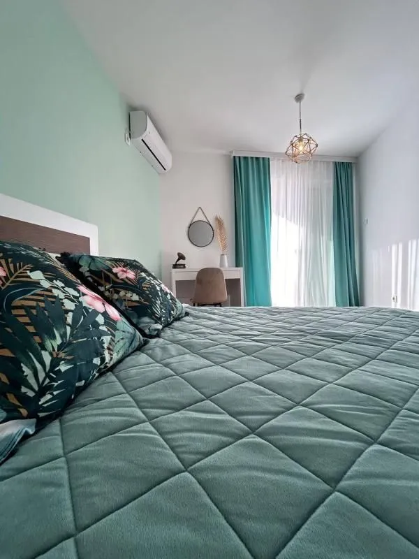 Sale, two bedroom apartment, 85m², Petrovac, Budva