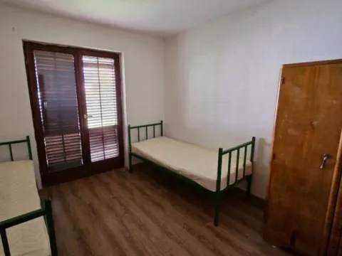 Izdavanje, dvosoban stan, 120m², Nikšić, Crna Gora - image 2