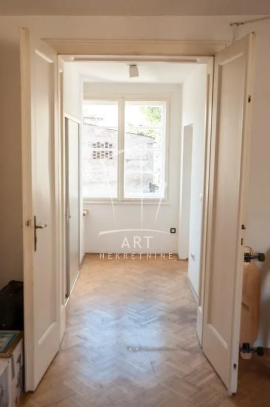 Prodaja, trosoban stan, 104m², Vračar Hram, Vračar Sve Podlokacije