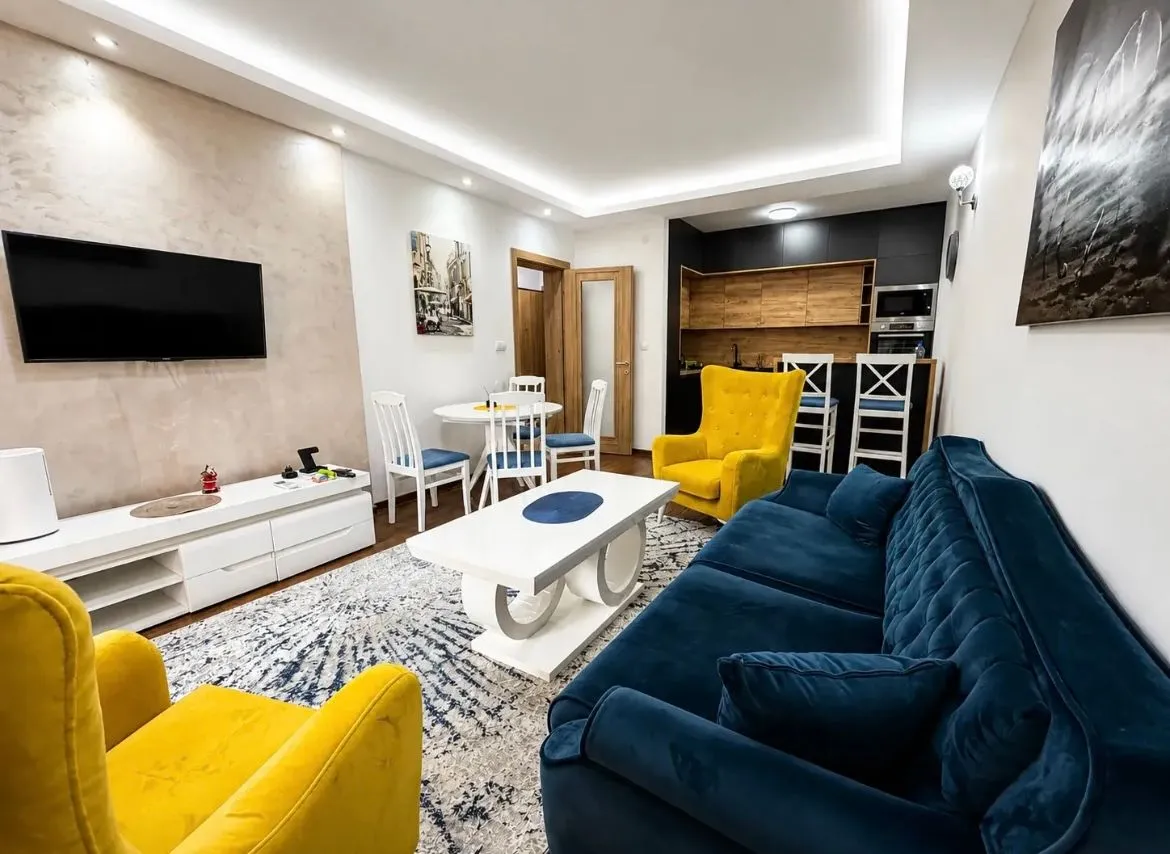 Izdavanje, dvosoban stan, 77m², Master Kvart, Podgorica