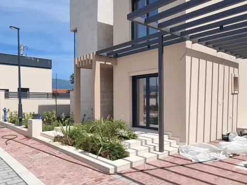Prodaja, kuća, 200m², Danilovgrad, Crna Gora - image 17