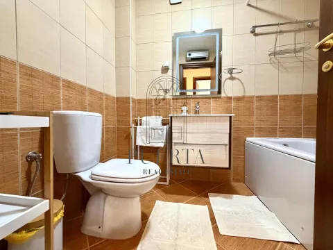 Rent, two bedroom apartment, 78m², City Kvart, Podgorica - image 15