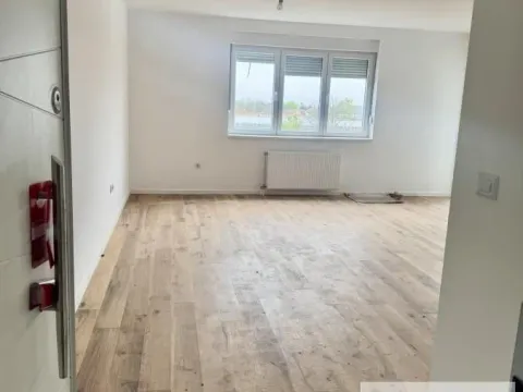 Sale, three bedroom apartment, 75m², Centar, Stara Pazova - image 13