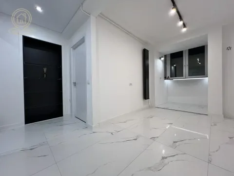 Stan in Bulevar Evrope