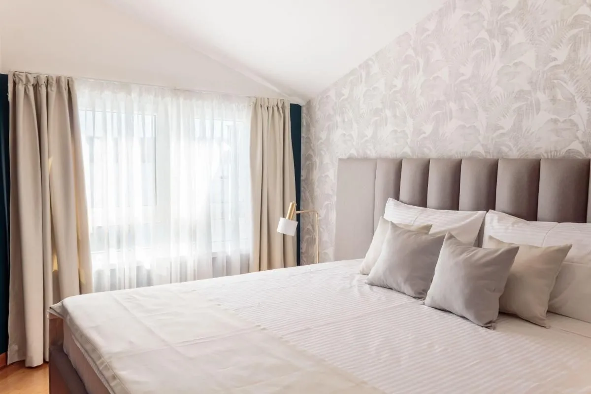 Rent, three bedroom apartment, 150m², Tivat, Crna Gora