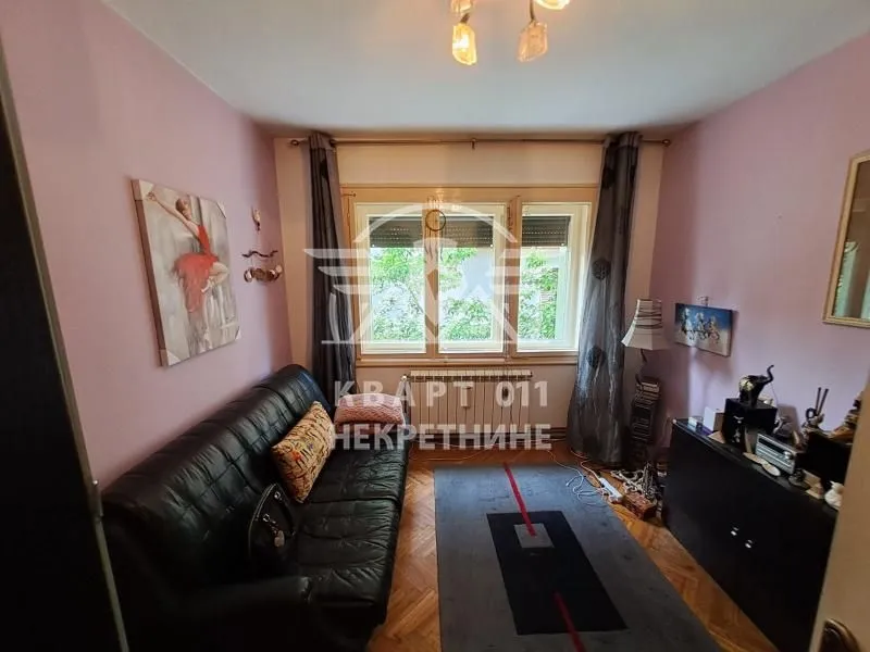 Prodaja, trosoban stan, 57m², Zemun Sve Podlokacije, Beograd
