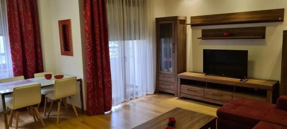 Izdavanje, dvosoban stan, 43m², Lion, Zvezdara Sve Podlokacije