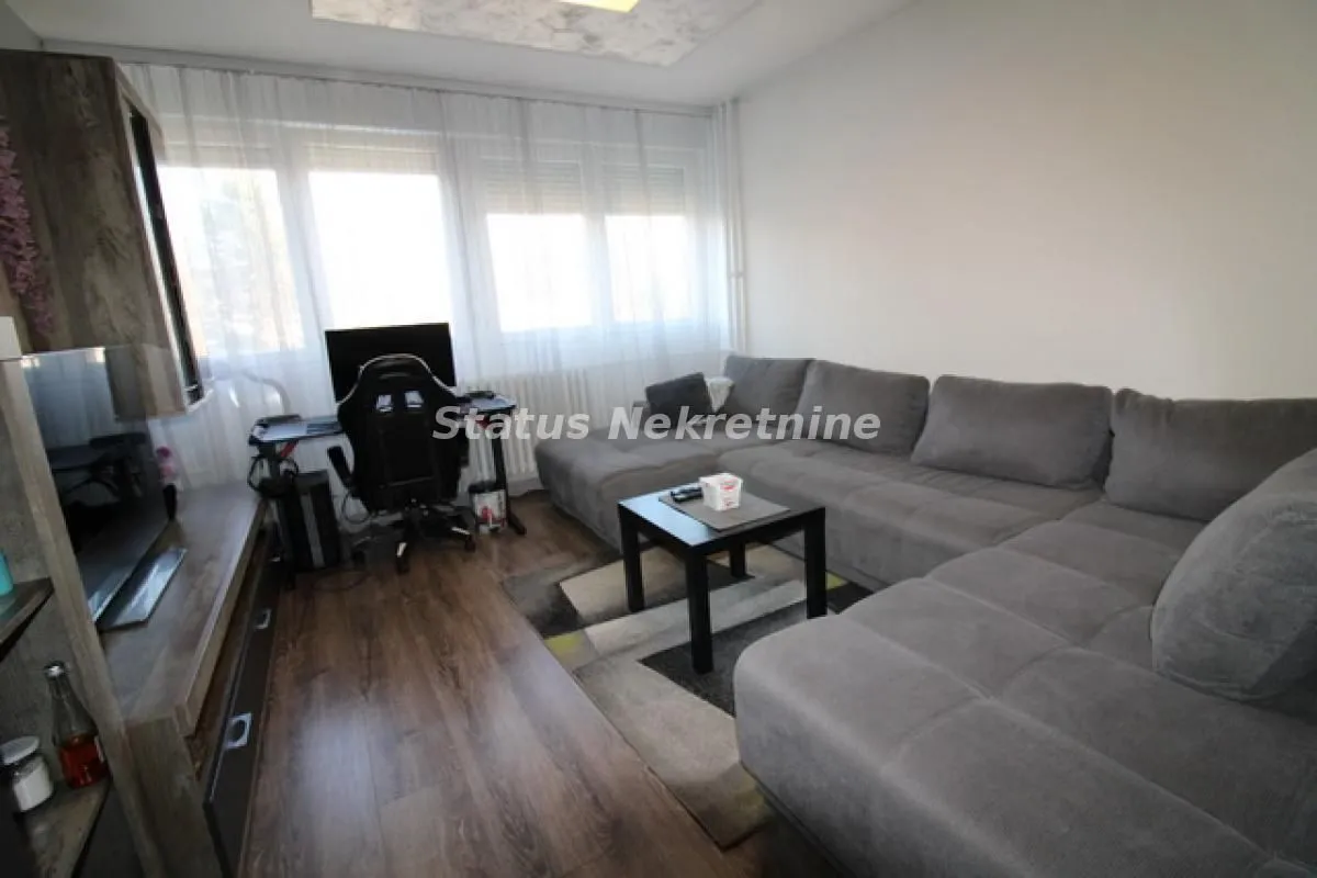 Prodaja, dvosoban stan, 63m², Bulevar Oslobodjenja, Novi Sad Sve Podlokacije