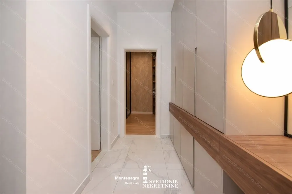 Prodaja, trosoban stan, 95m², Topla, Herceg Novi