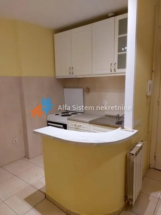 Rent, three bedroom apartment, 70m², Stari Grad, Beograd
