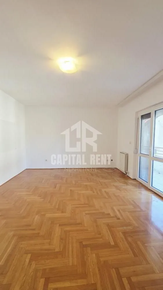 Rent, office space, 87m², Čukarica, Beograd