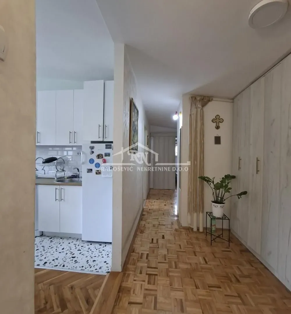 Prodaja, trosoban stan, 63m², Rakovica, Beograd