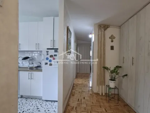 Prodaja, trosoban stan, 63m², Rakovica, Beograd - image 15