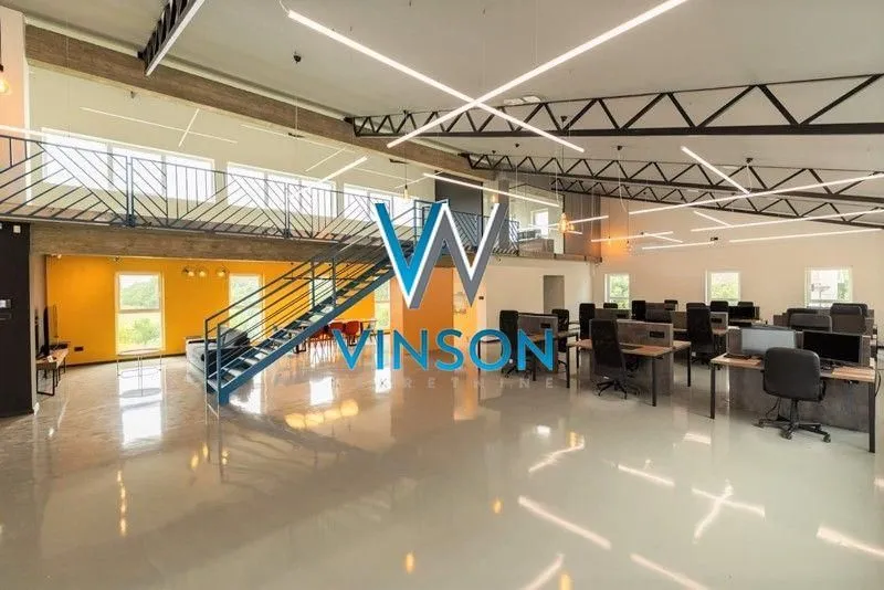 Izdavanje, poslovni prostor, 700m², Makova Sedmica, Subotica