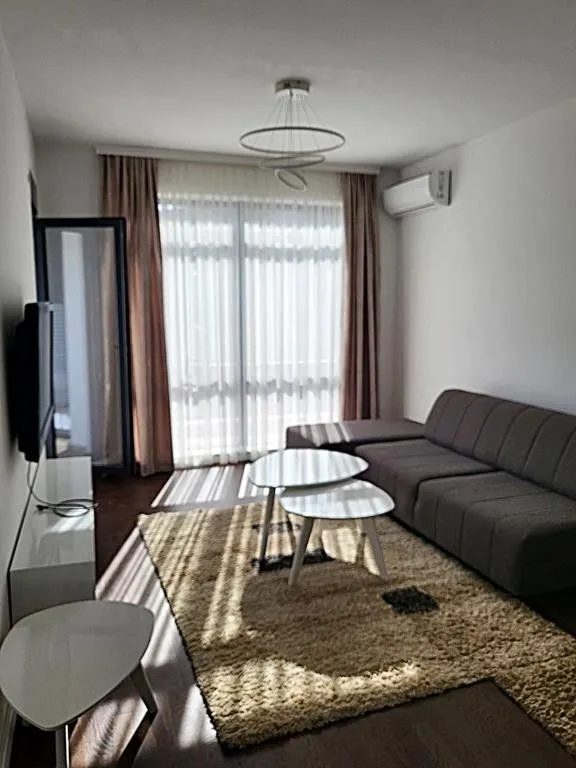 Izdavanje, jednosoban stan, 45m², Podgorica, Crna Gora