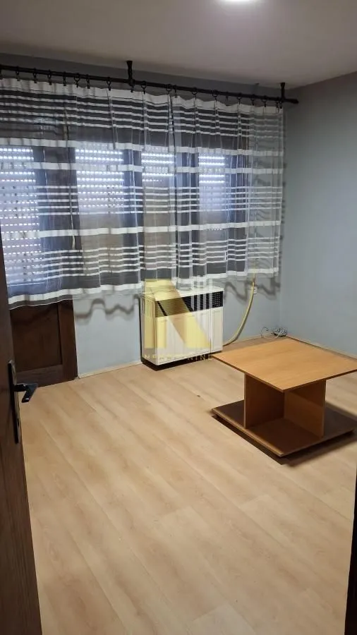 Sale, house, 450m², Veternik, Novi Sad Sve Podlokacije