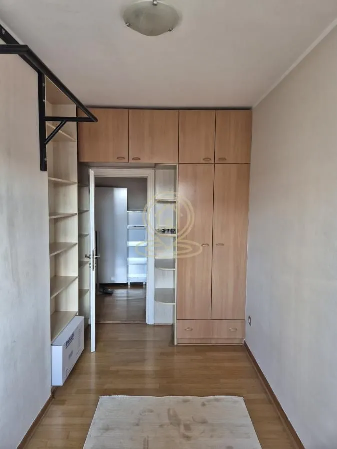 Izdavanje, četvorosoban stan, 106m², Kalenić Pijaca, Vračar Sve Podlokacije