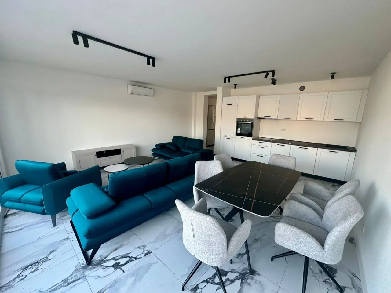 Prodaja, trosoban stan, 85m², Luštica, Tivat