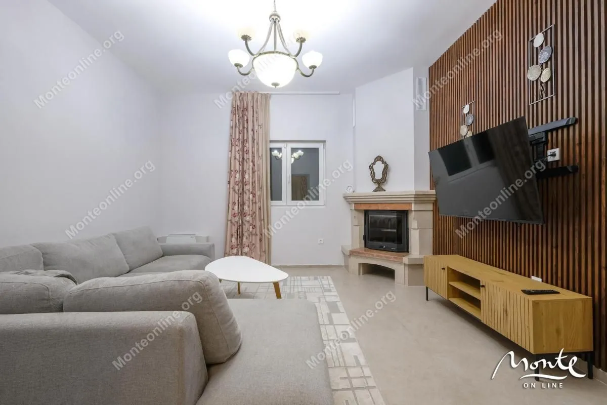 Prodaja, kuća, 198m², Tivat, Crna Gora