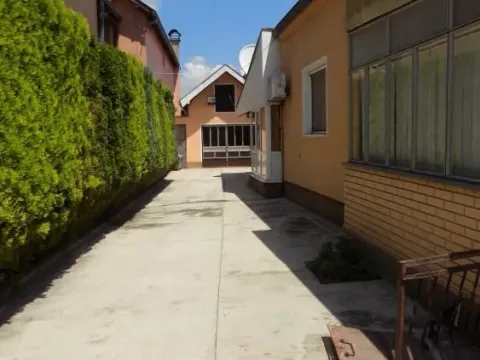 Sale, house, 105m², Ćuprija, Srbija - image 3